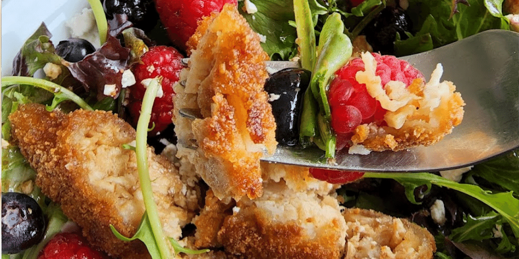 berry and plant based chicken salad