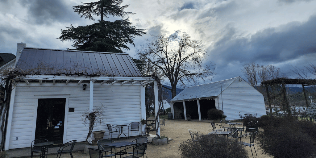 Edenvale Winery in Medford Oregon