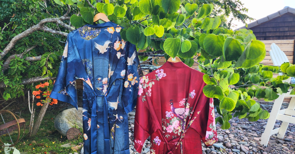 asian art robes crane peacock