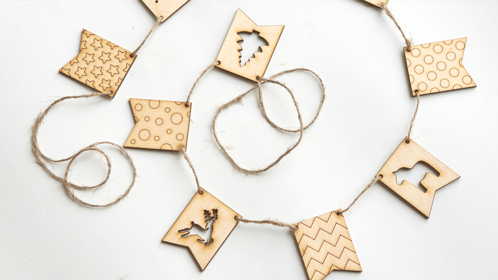 10 Laser-Cut Christmas Ornaments to Make with Your Kids