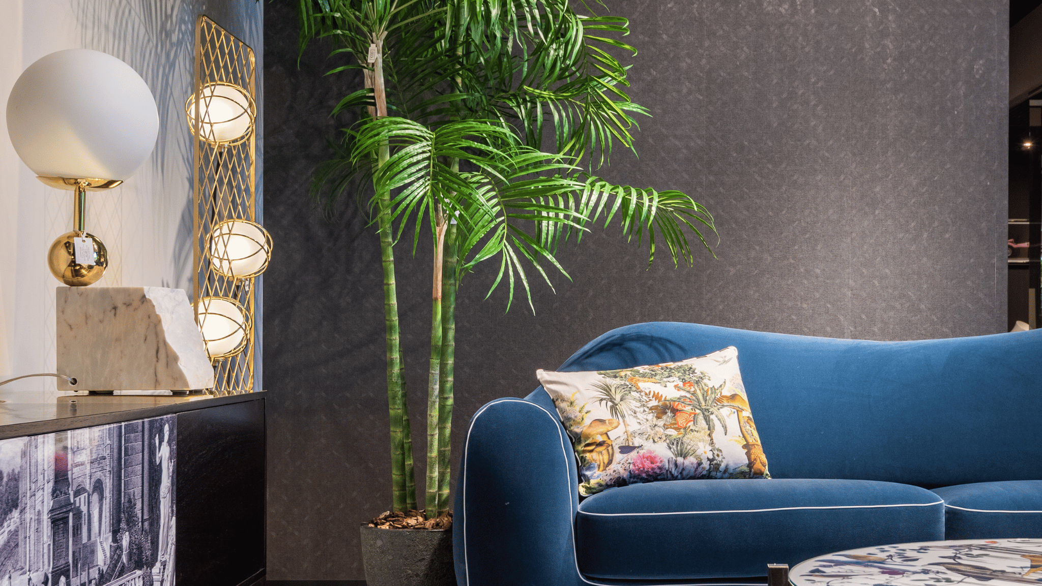 Bring the Best of Elegance and Functionality with Luxury Table Lamps