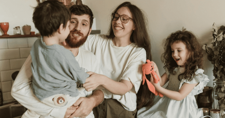 8 Ways to Keep Family Connections Strong Through the Years